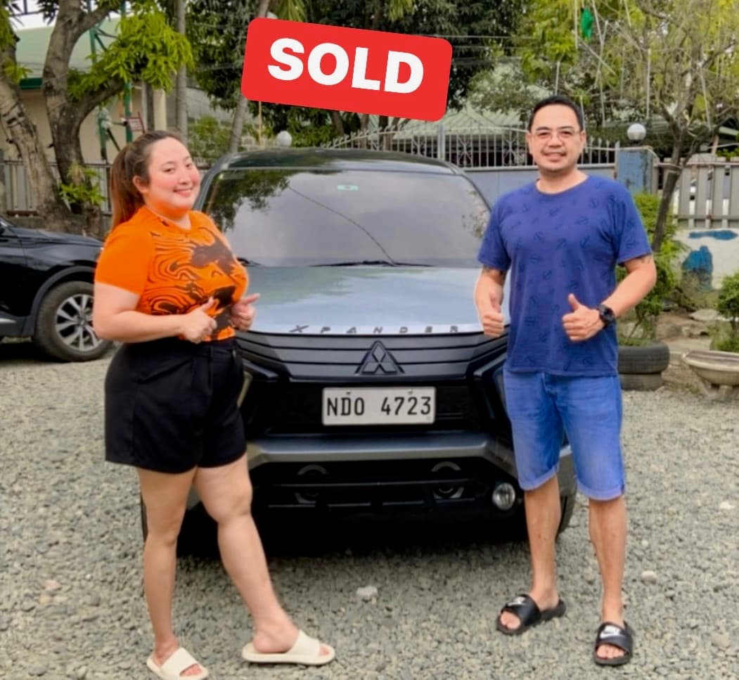 Black Mitsubishi Xpander photo