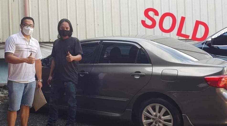 Black Toyota Camry photo