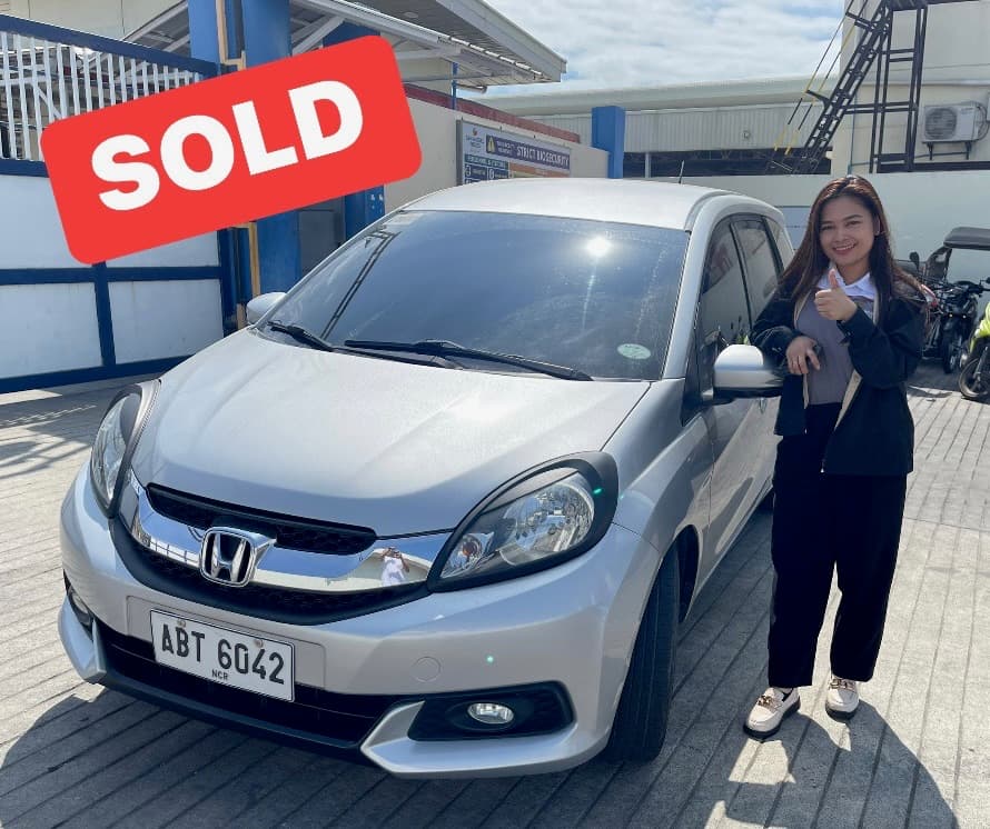 Silver Honda Mobilio photo