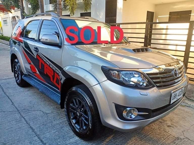 Silver Toyota Fortuner photo