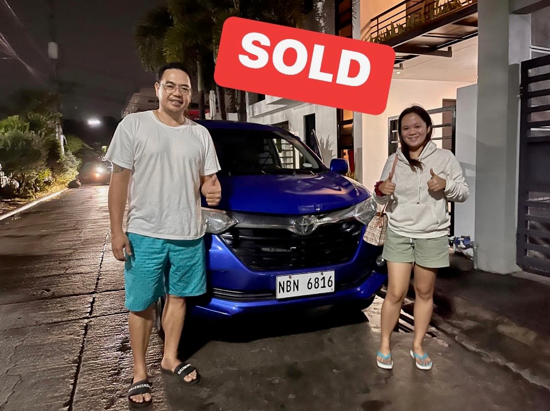 Blue Mitsubishi Mirage G4 photo
