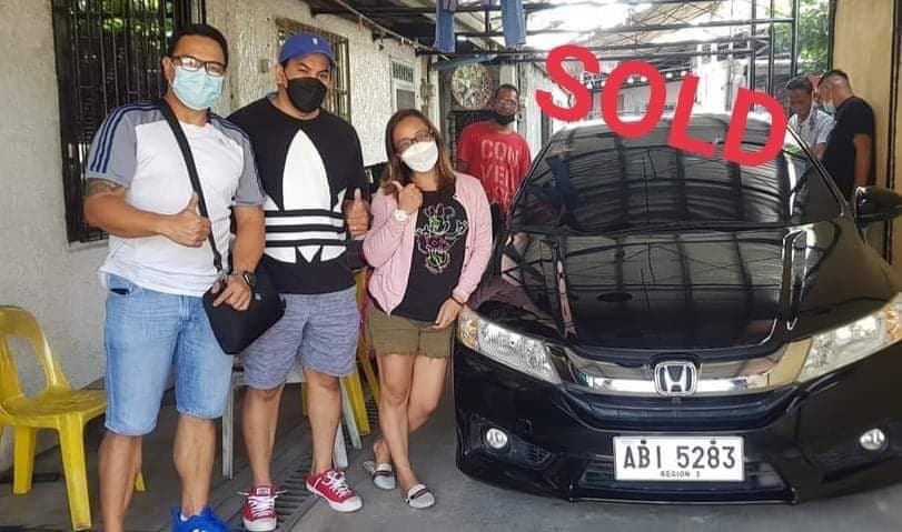 Black Honda City photo