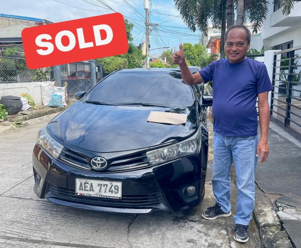Black Toyota Altis photo