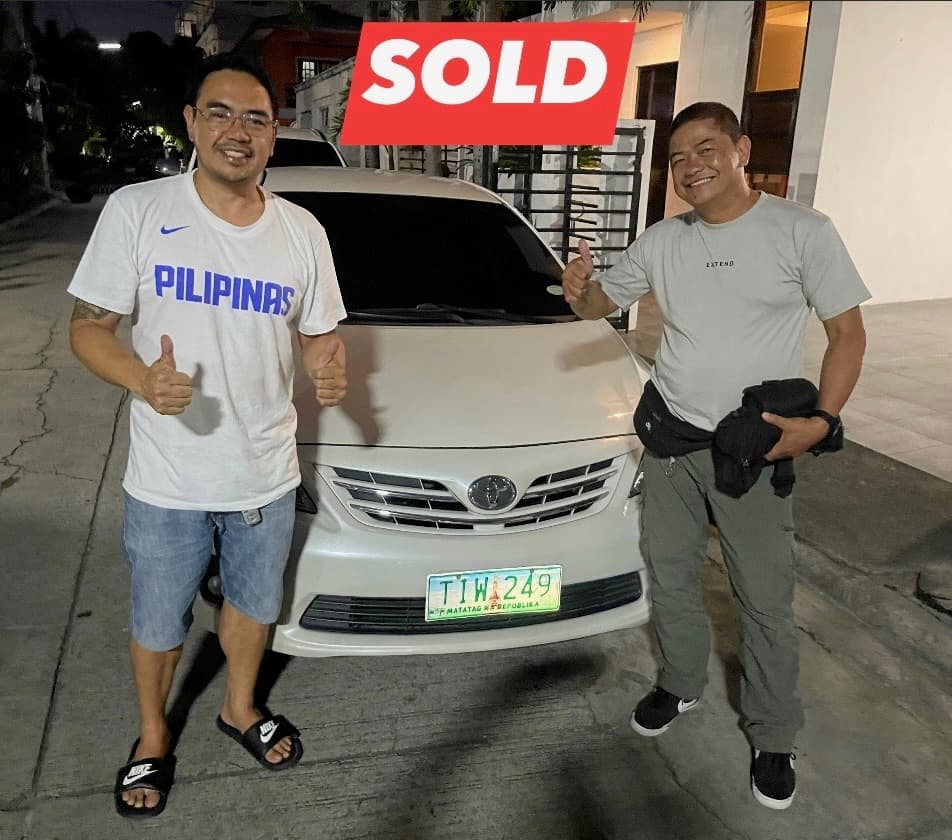 White Toyota Corolla Altis photo