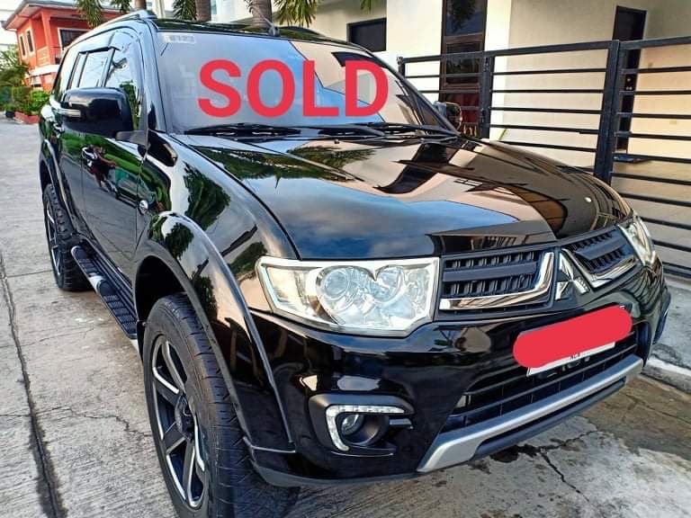 Black Mitsubishi Montero Sport photo