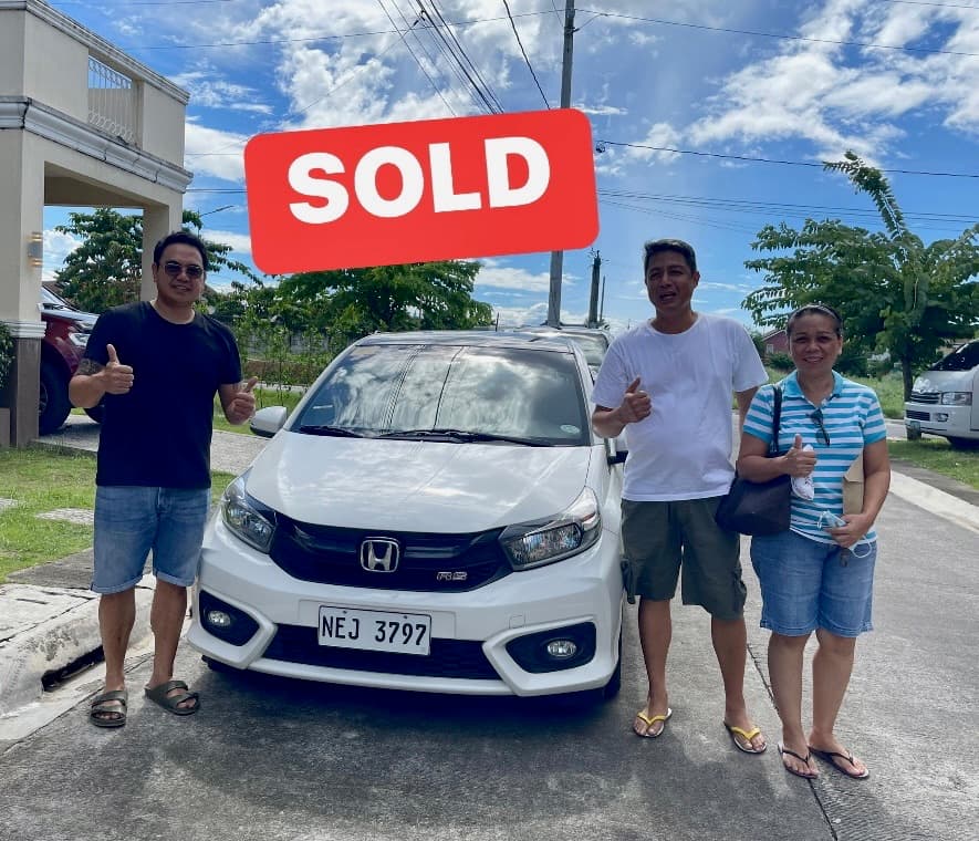 White Honda Brio photo