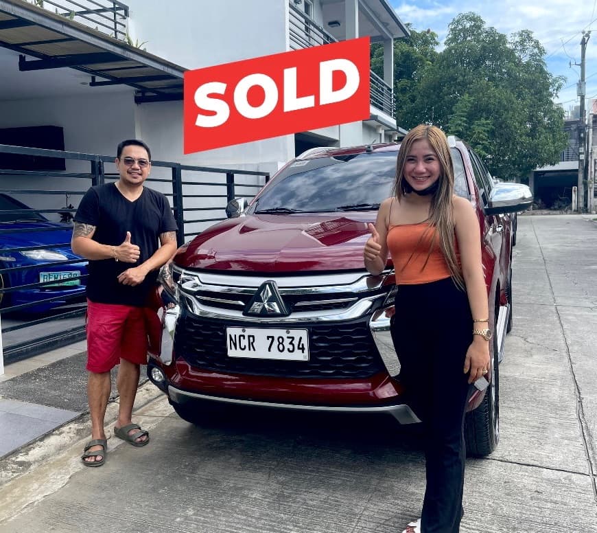 Red Mitsubishi Xpander photo